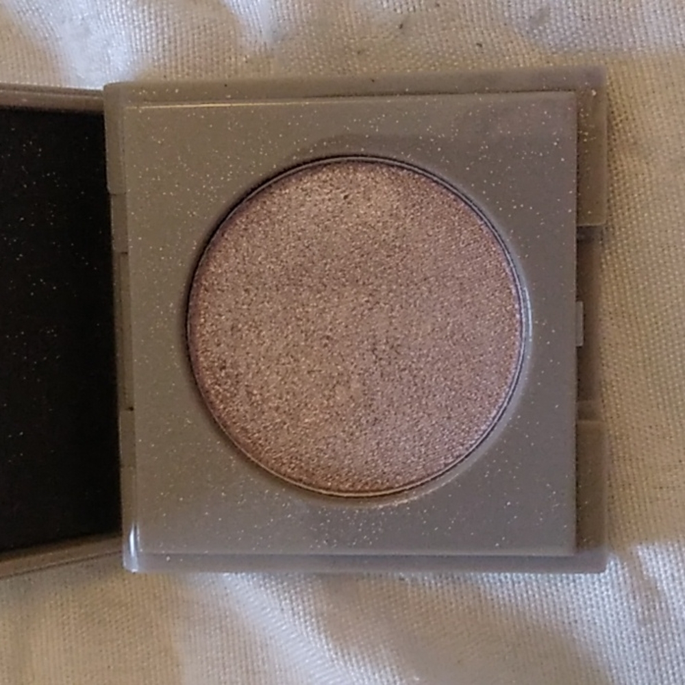 Complex Culture makeup bundle - Picture 4 of 6